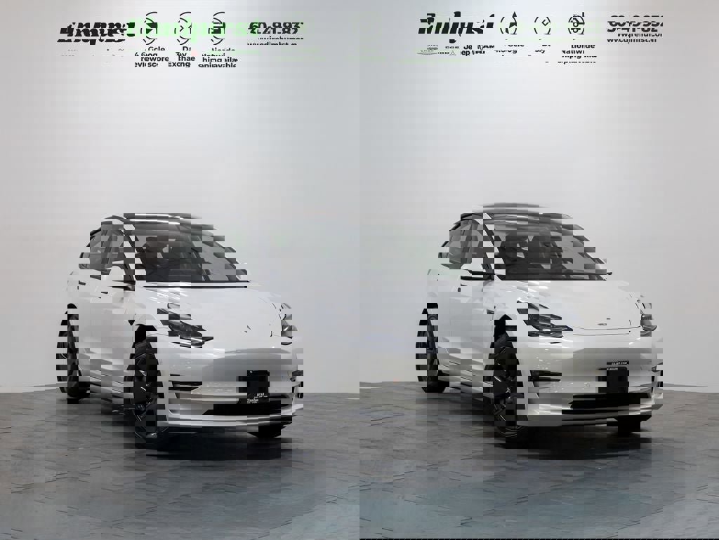 Used 2021 Tesla Model 3 Long Range image 1