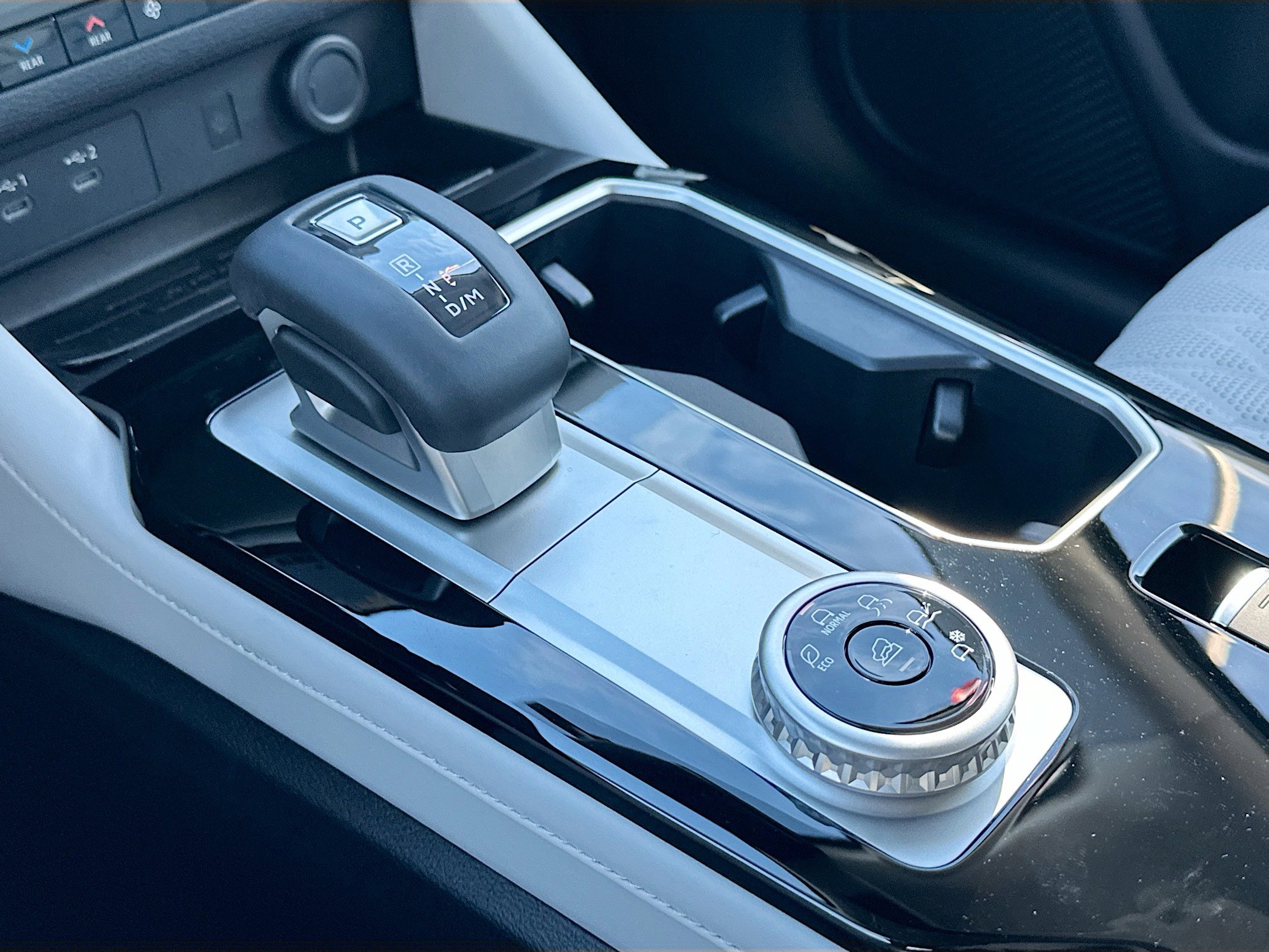 New 2025 Mitsubishi Outlander SEL image 12