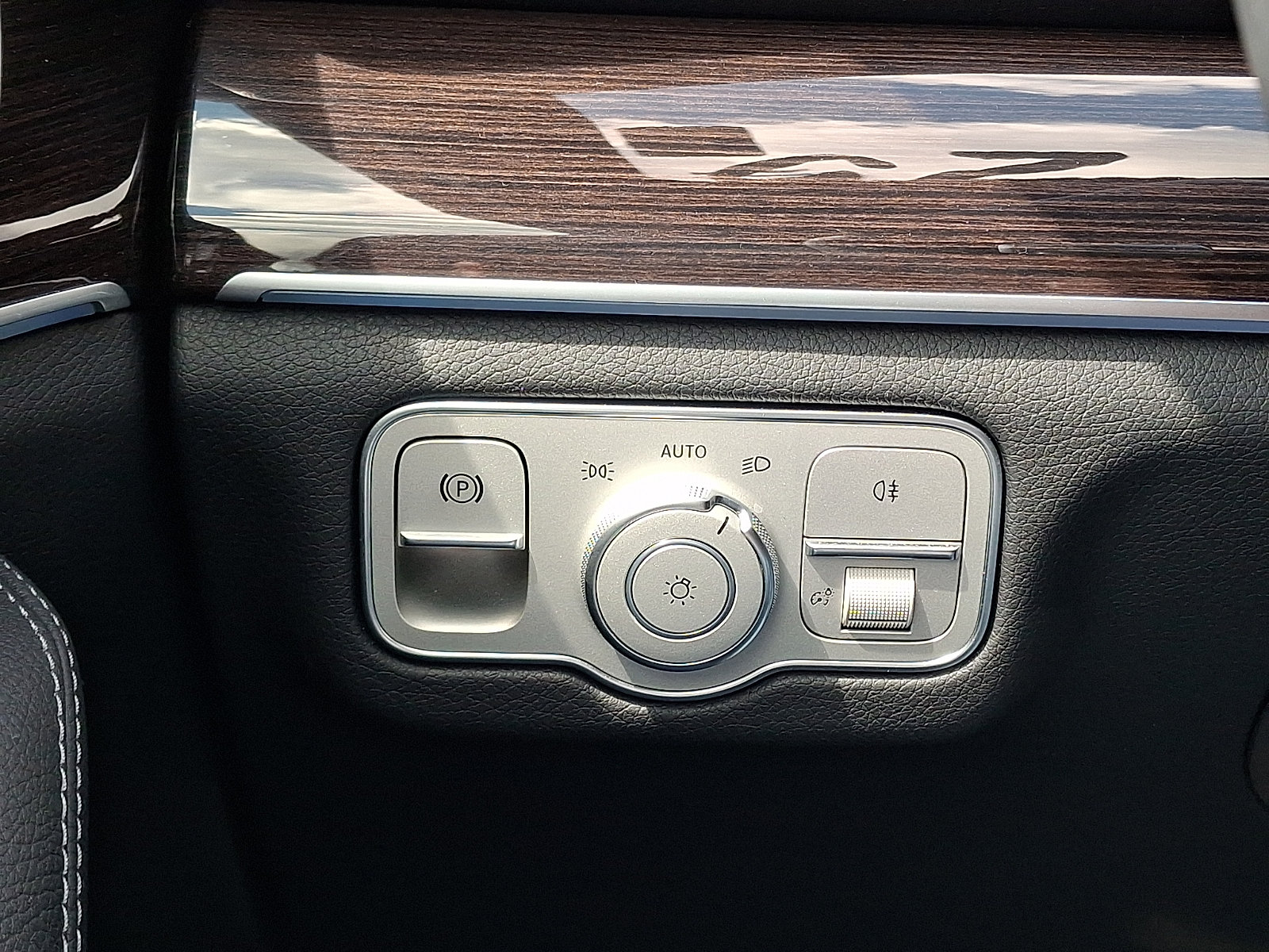 Used 2025 Mercedes-Benz GLE 350 4MATIC image 27