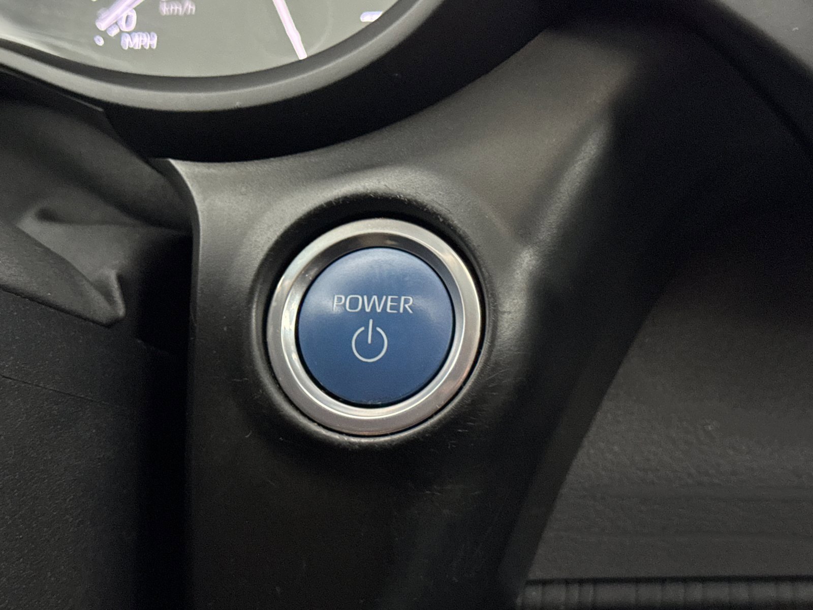 Used 2023 Toyota Sienna XSE image 23