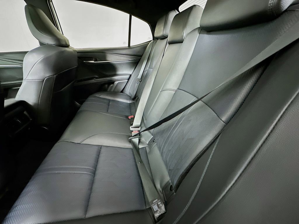 Used 2026 Toyota Camry XSE image 4