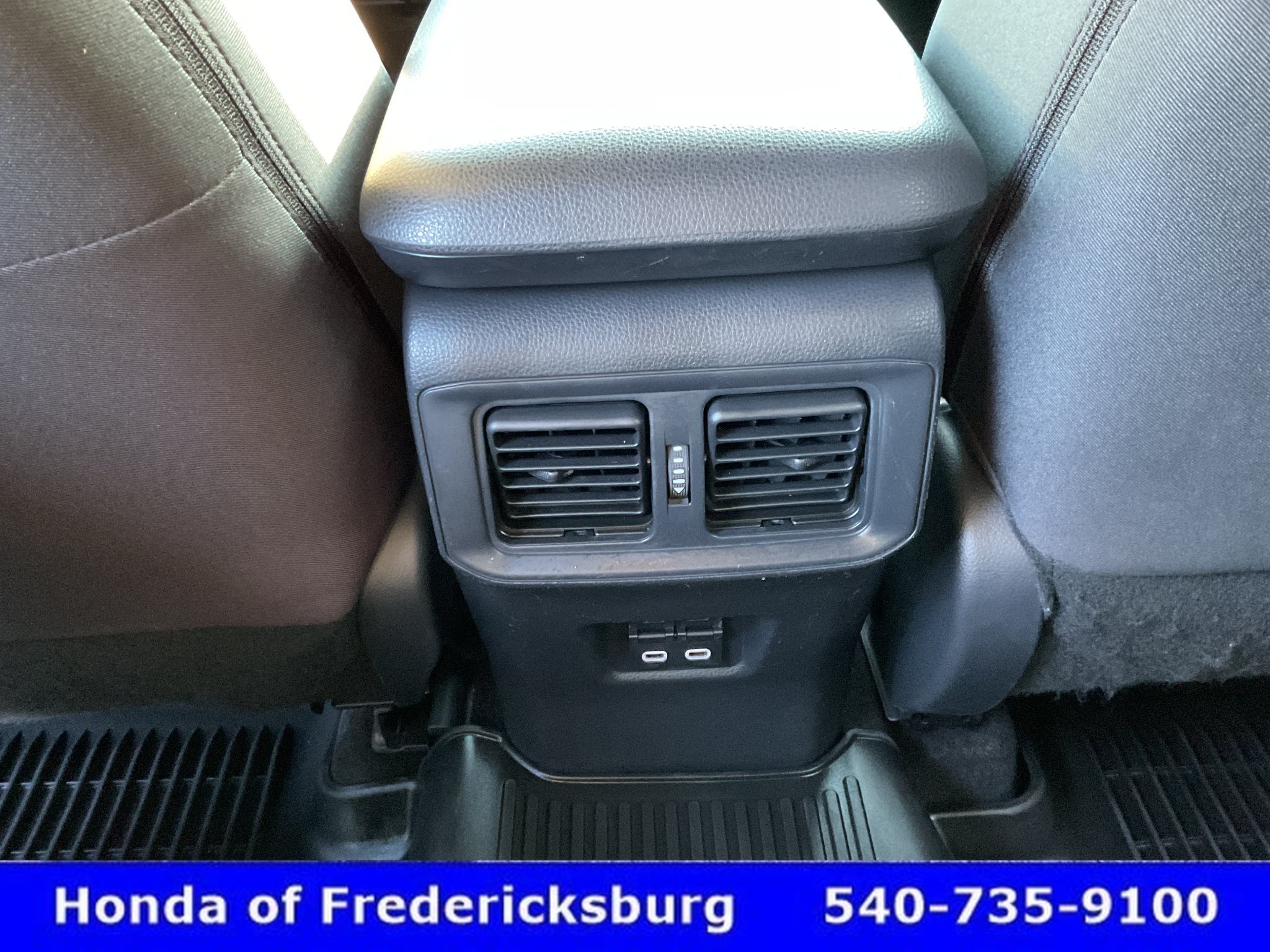 Used 2023 Toyota RAV4 SE w/ Convenience Package AWD/4WD image 39