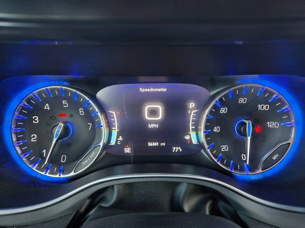 Used 2019 Chrysler Pacifica Touring-L Plus w/ Advanced Safetytec Group FWD image 28