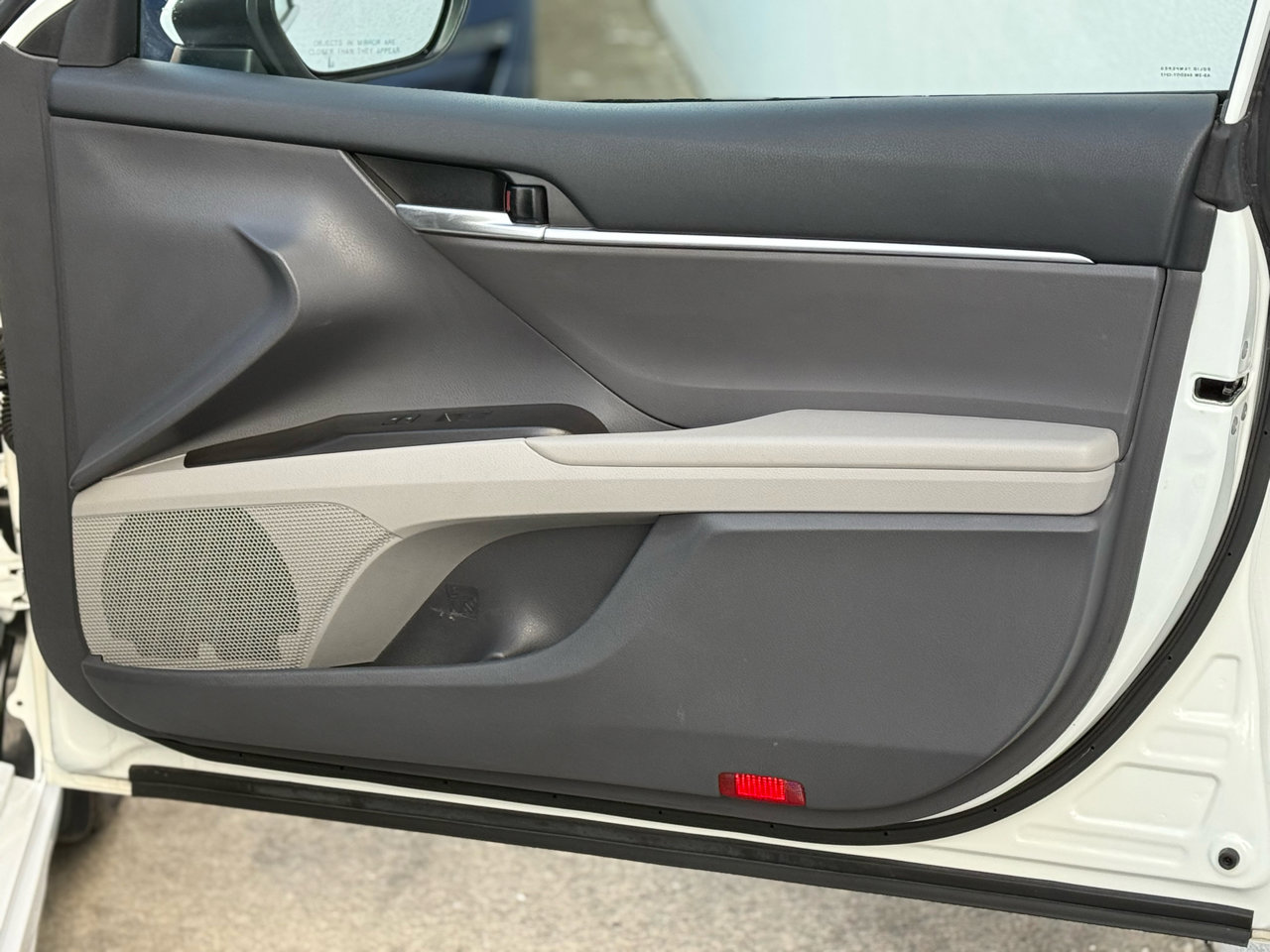 Used 2024 Toyota Camry SE image 38