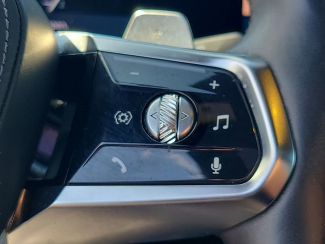 Used 2025 BMW 740i RWD image 27