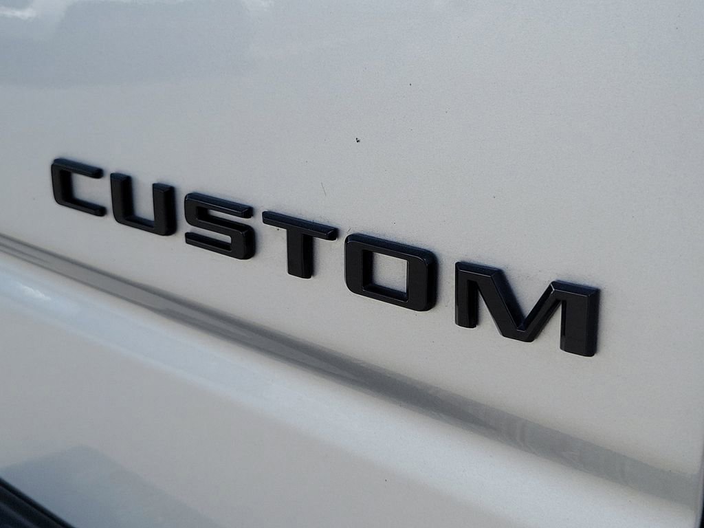 Used 2022 Chevrolet Silverado 1500 Custom w/ LPO, Blackout Package image 8