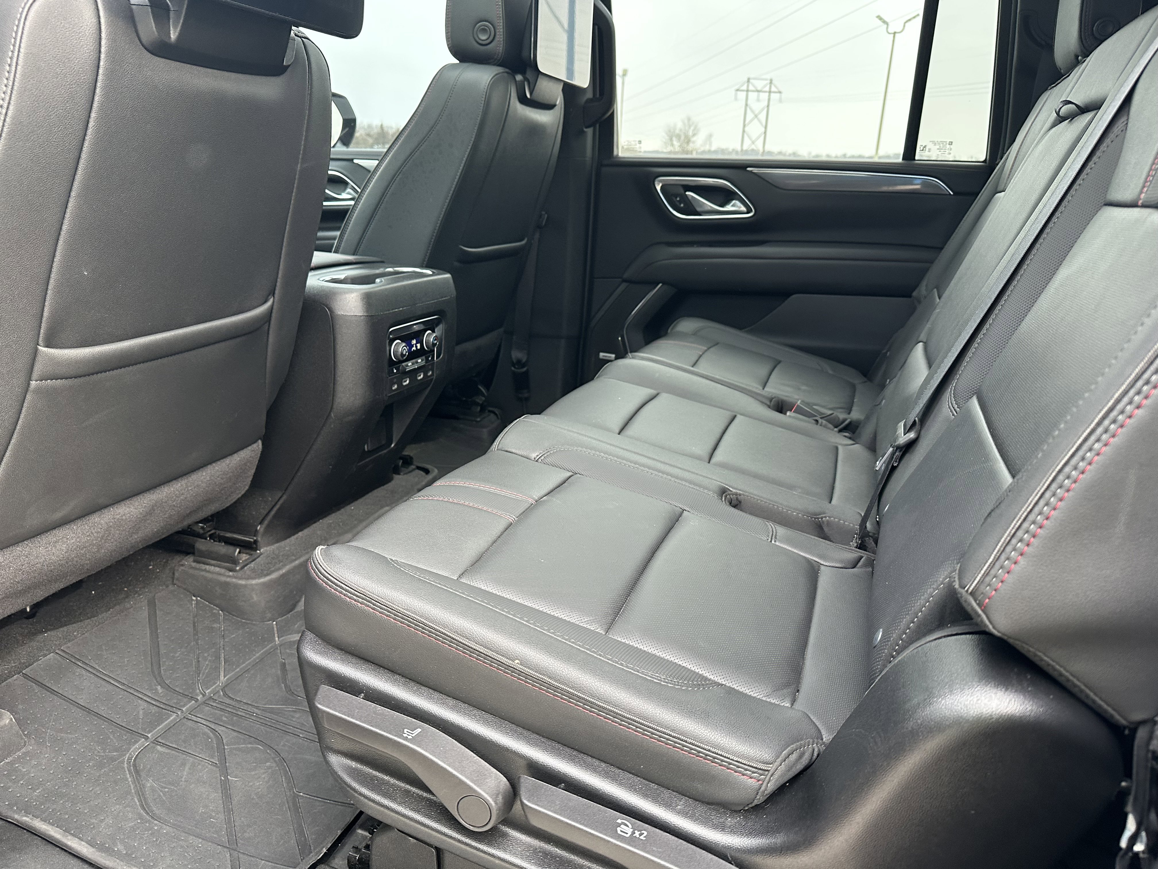 Certified 2024 Chevrolet Suburban RST w/ Luxury Package image 25