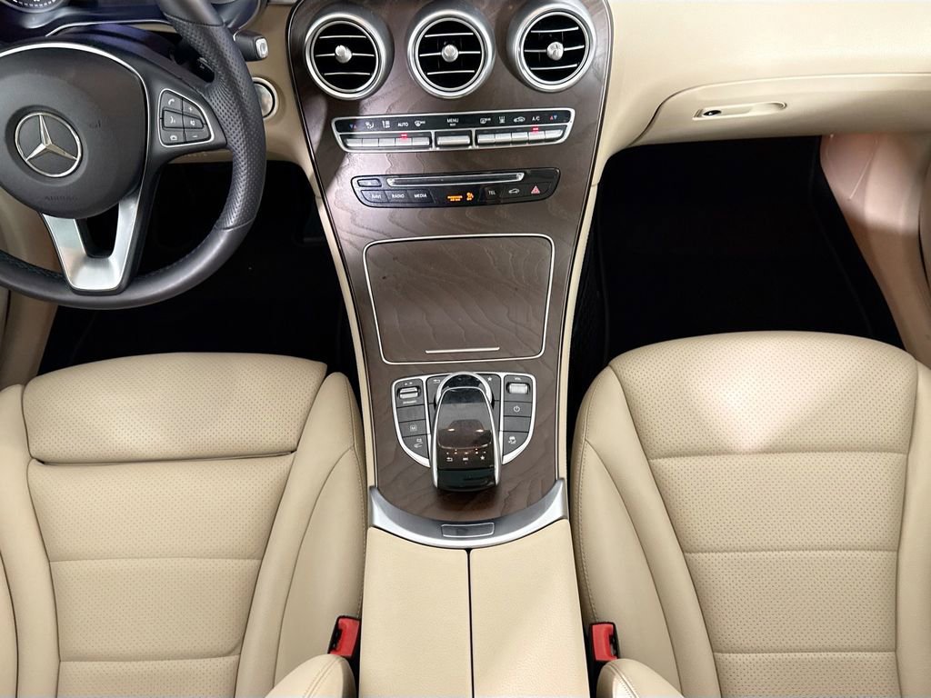 Used 2019 Mercedes-Benz GLC 350e 4MATIC image 16