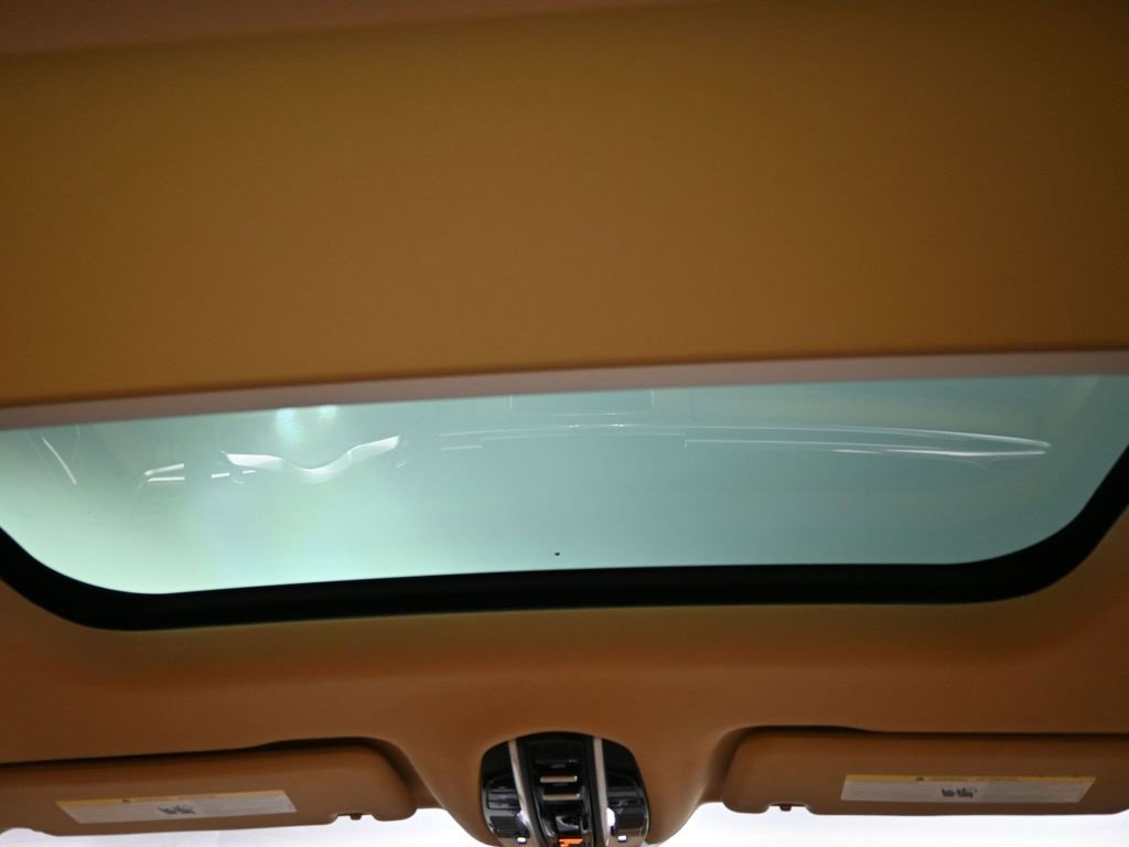 Used 2018 Porsche Panamera 4S image 29