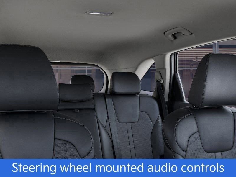 Used 2025 Kia Sorento S image 32