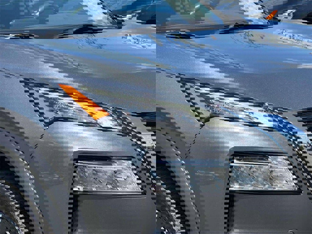 Certified 2023 Nissan Rogue SL w/ SL Premium Package image 8