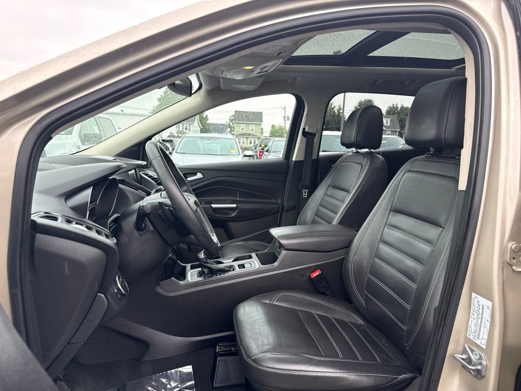 Used 2017 Ford Escape Titanium AWD/4WD image 15