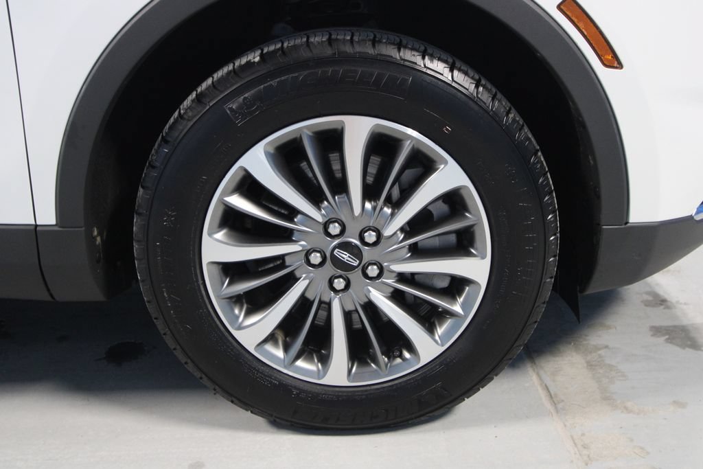 Used 2023 Lincoln Nautilus FWD image 34