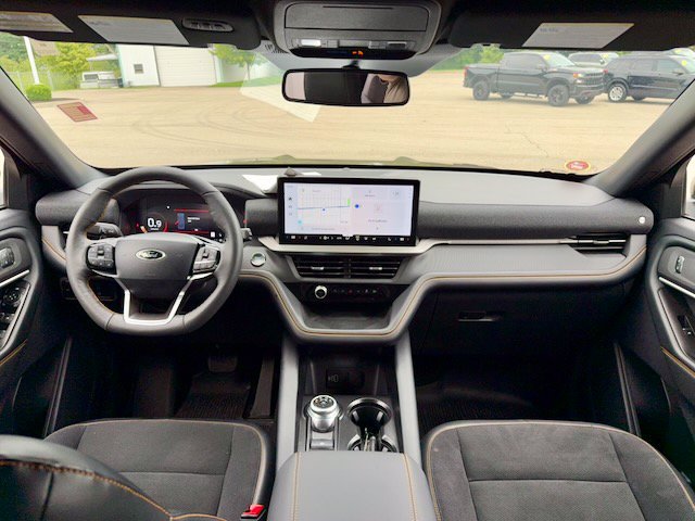 Used 2026 Ford Explorer Tremor w/ Tremor Convenience Package AWD/4WD image 16