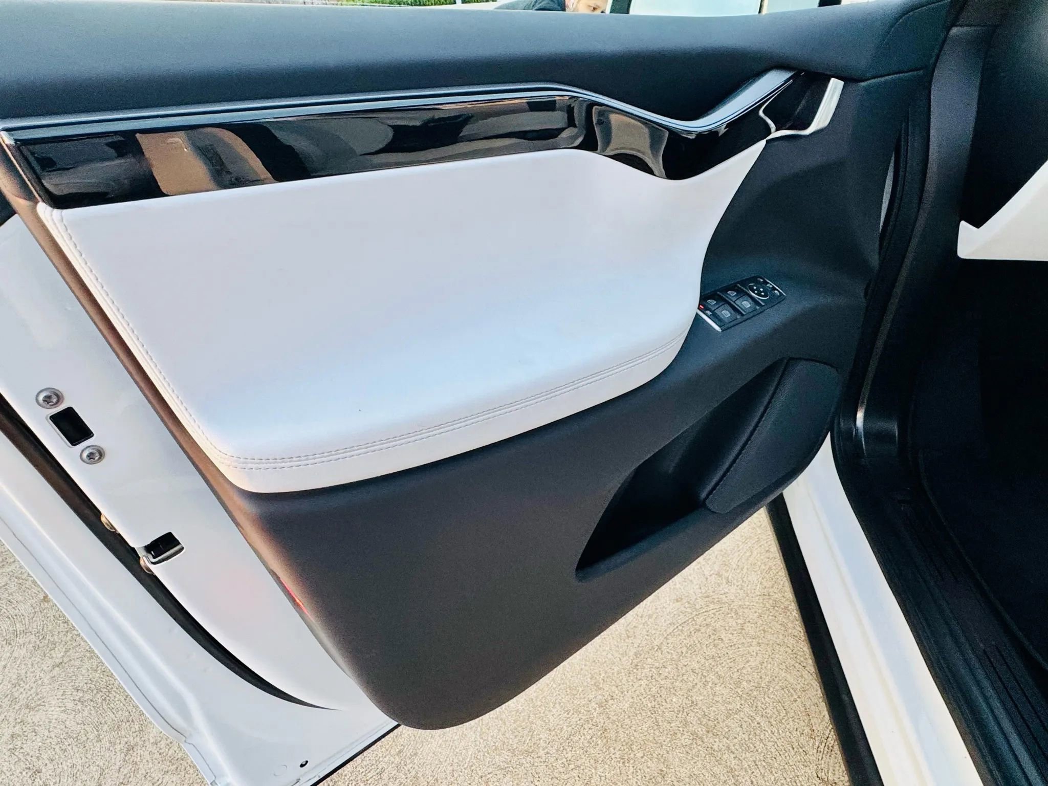 Used 2020 Tesla Model X Long Range image 36