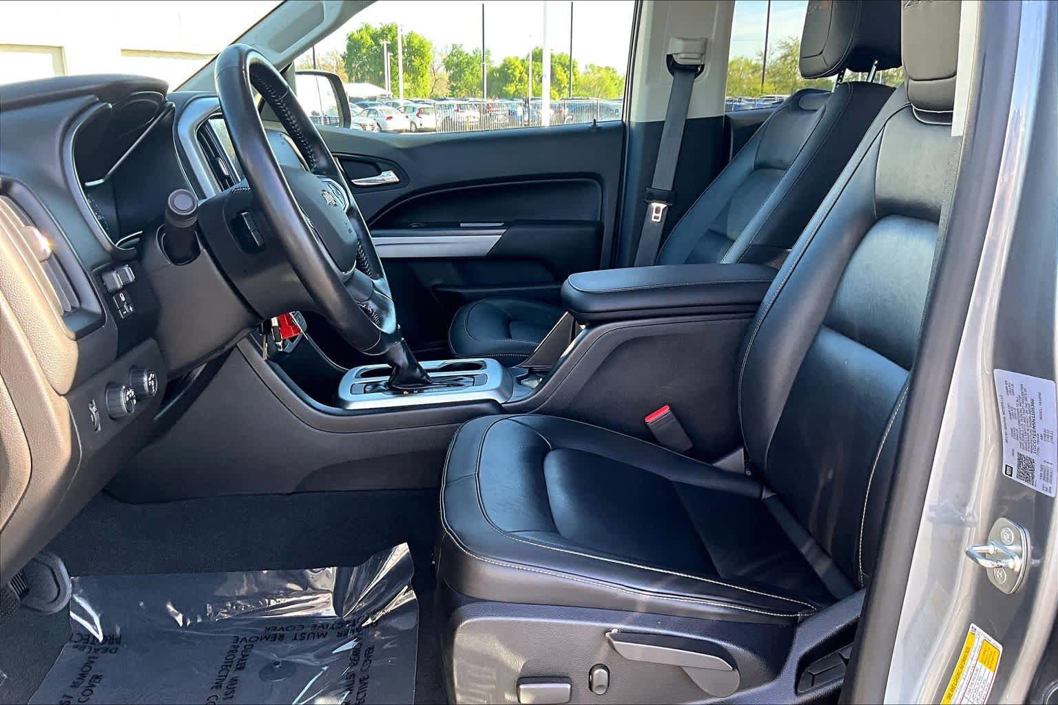 Used 2022 Chevrolet Colorado ZR2 w/ ZR2 Dusk Special Edition image 7