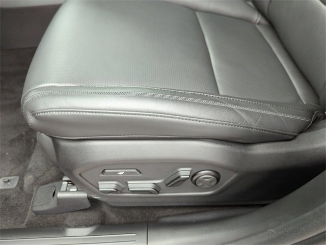 Used 2025 Hyundai Santa Fe Calligraphy image 27