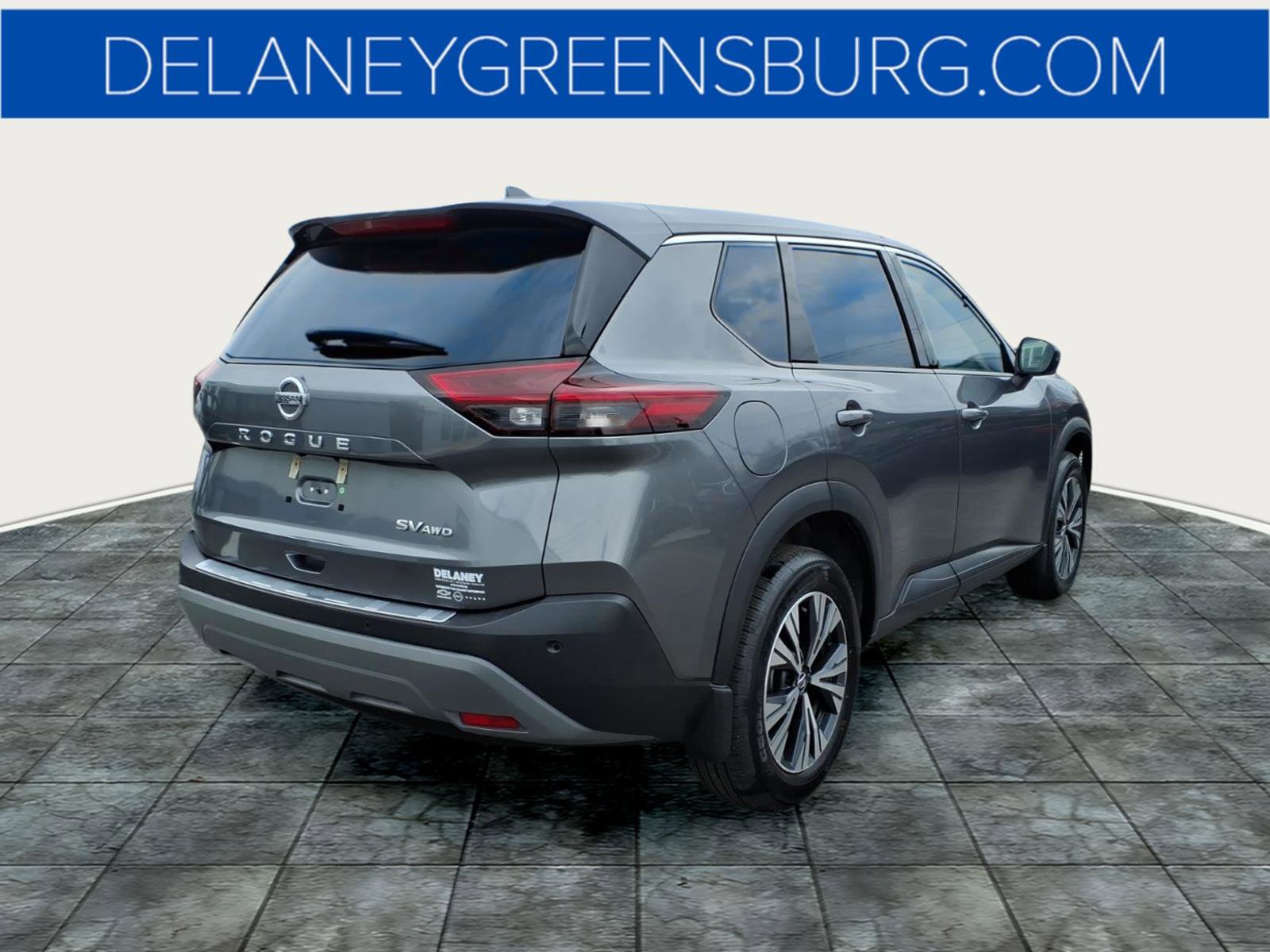 Used 2021 Nissan Rogue SV image 3