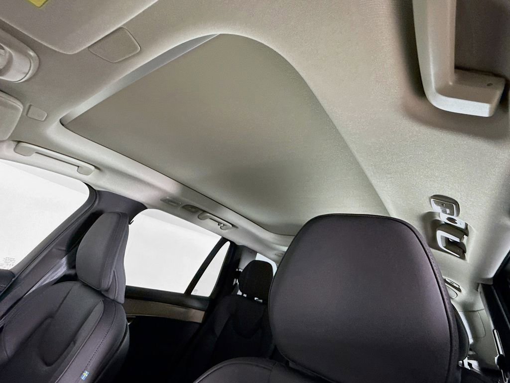 New 2026 Volvo XC90 B6 Plus w/ Protection Package image 22