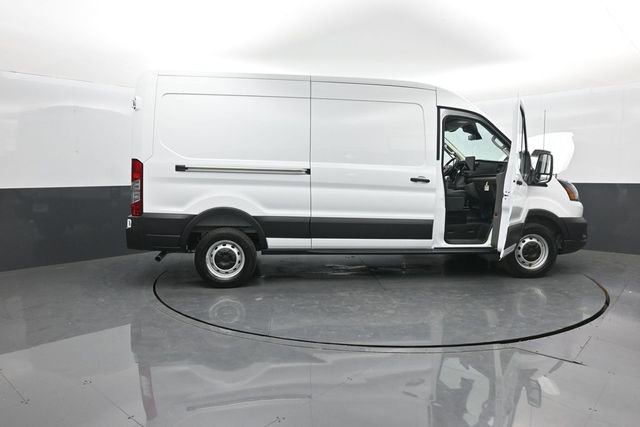 New 2026 Ford Transit 250 148 Medium Roof image 34