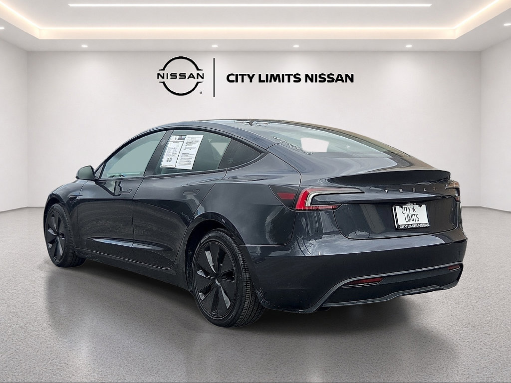 Used 2024 Tesla Model 3 Standard Range RWD image 4