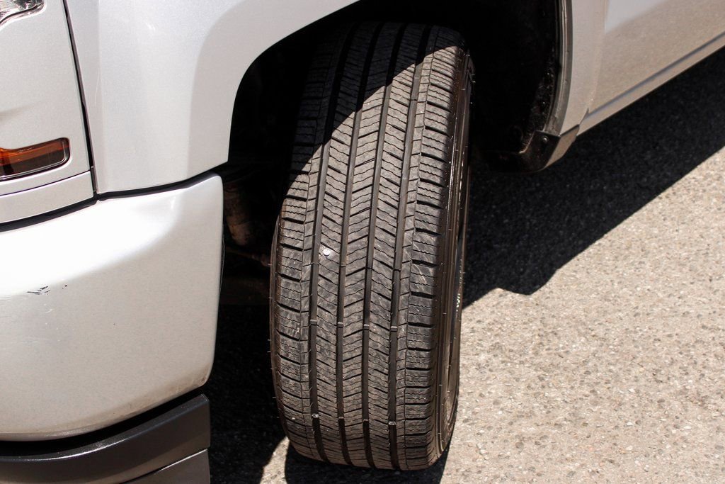 Used 2017 Chevrolet Silverado 1500 LT w/ All Star Edition image 36