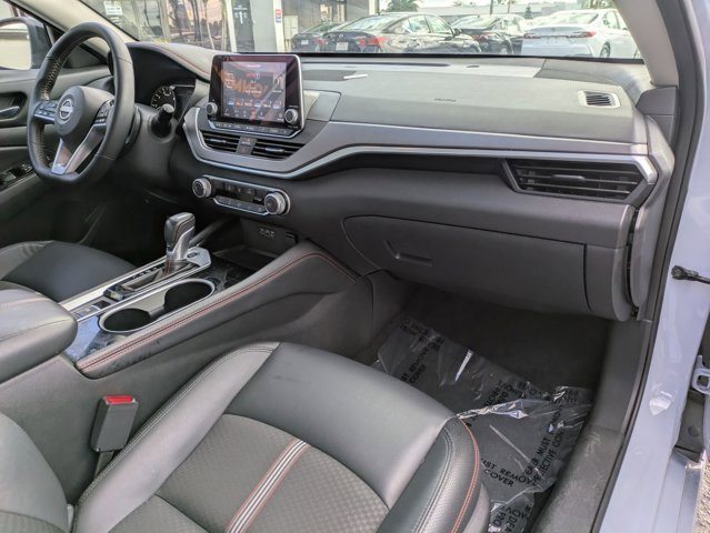 Used 2025 Nissan Altima 2.5 SR image 32