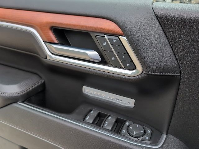 Used 2022 GMC Sierra 1500 Denali AWD/4WD image 15