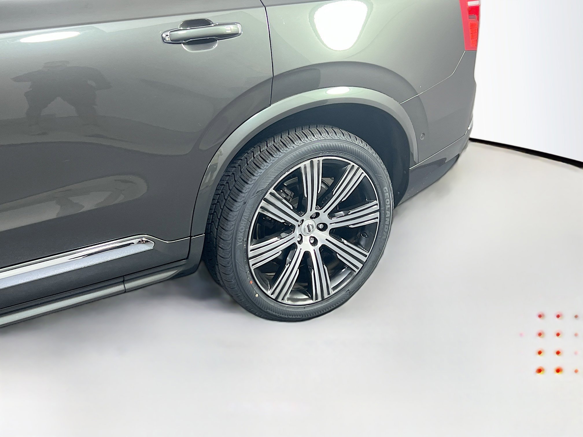 Used 2022 Volvo XC90 T6 Inscription w/ Advanced Package image 31