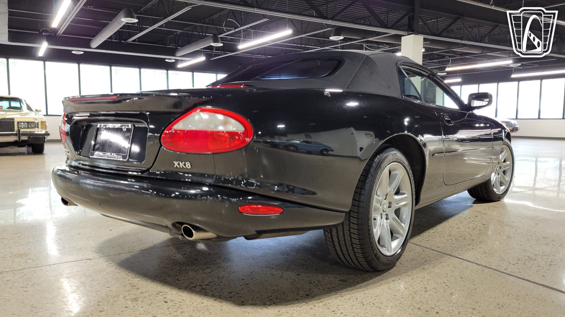 Used 2000 Jaguar XK8 Convertible RWD image 33