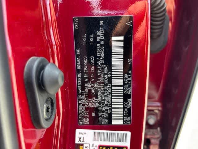 Used 2022 Toyota Highlander XSE FWD image 22