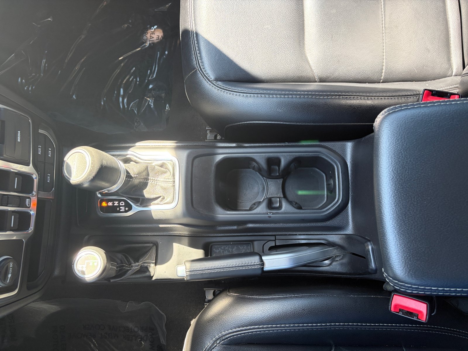 Used 2020 Jeep Gladiator Overland AWD/4WD image 27