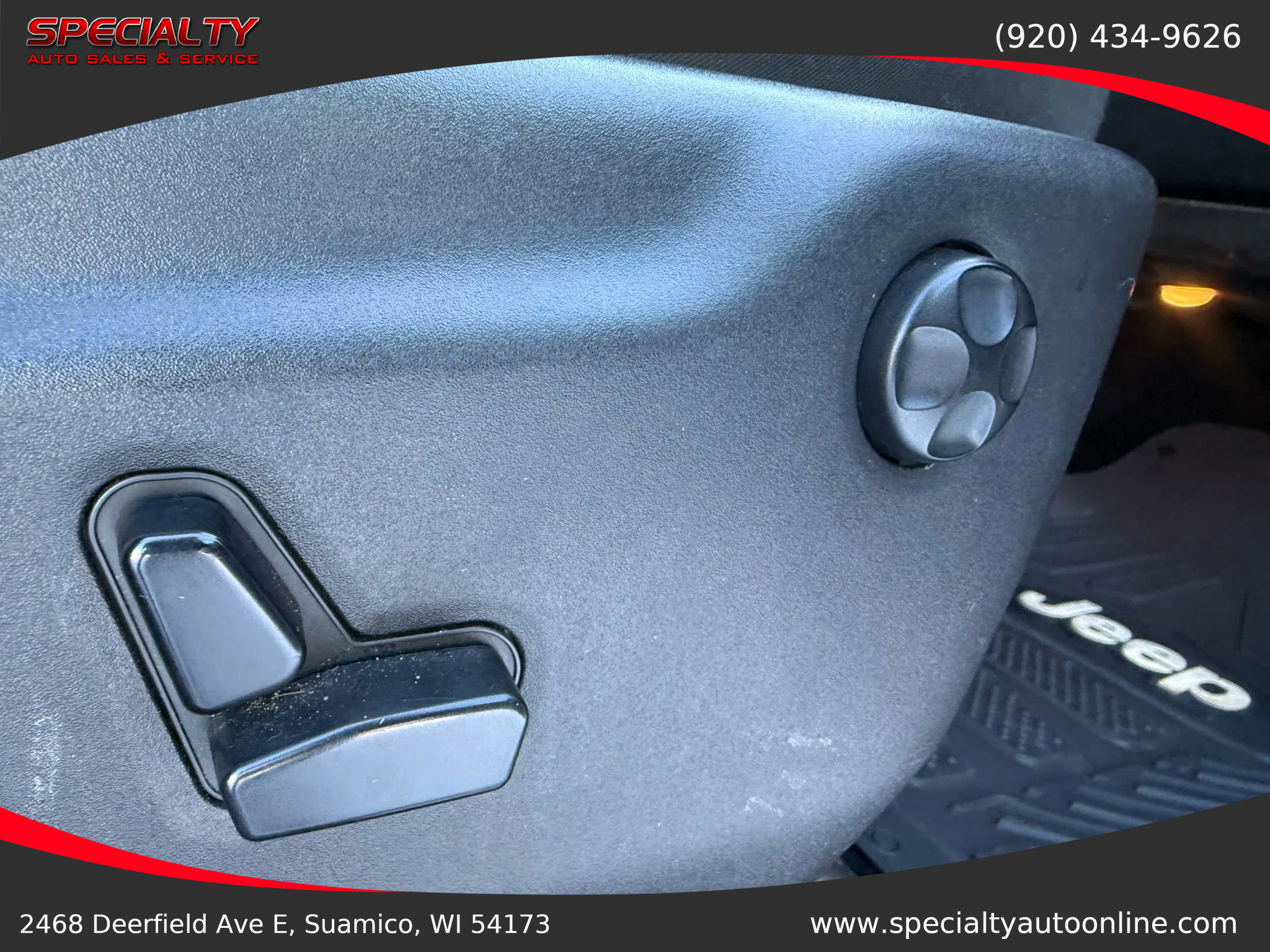 Used 2012 Jeep Grand Cherokee Limited image 28