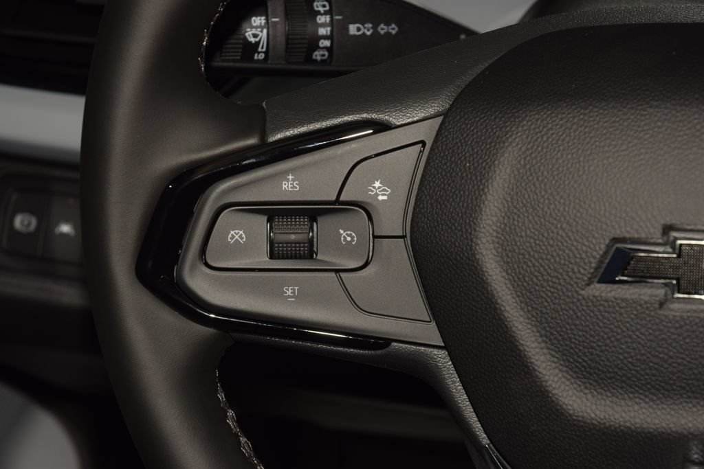 New 2027 Chevrolet Bolt RS w/ Technology Package FWD image 35