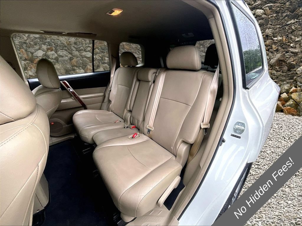 Used 2012 Toyota Highlander Limited w/ Tow Pkg AWD/4WD image 22