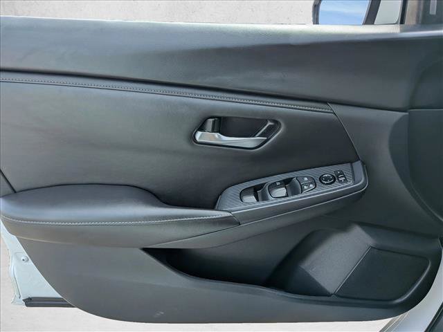 Used 2024 Nissan Sentra SV FWD image 10