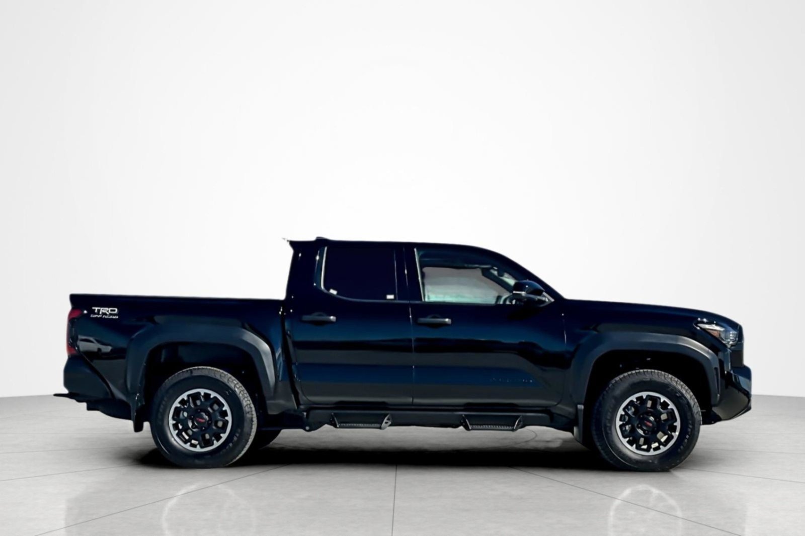 Certified 2025 Toyota Tacoma TRD Off-Road w/ TRD Off Road Premium Package AWD/4WD image 6