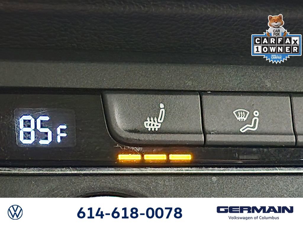 Used 2021 Volkswagen Tiguan SE w/ Panoramic Sunroof Package image 37