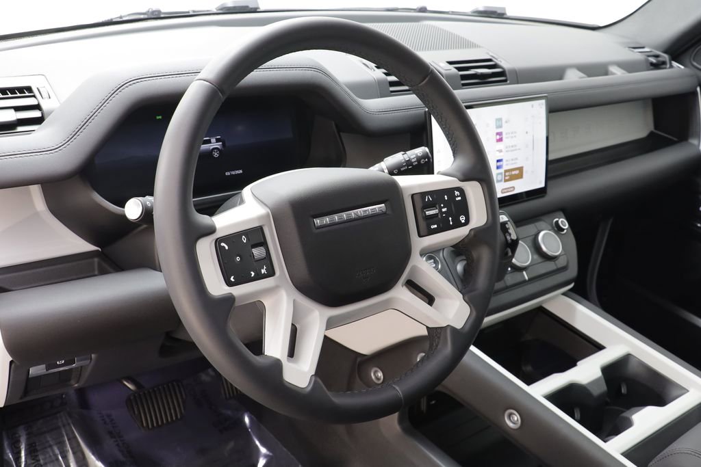 Used 2025 Land Rover Defender 110 S image 7