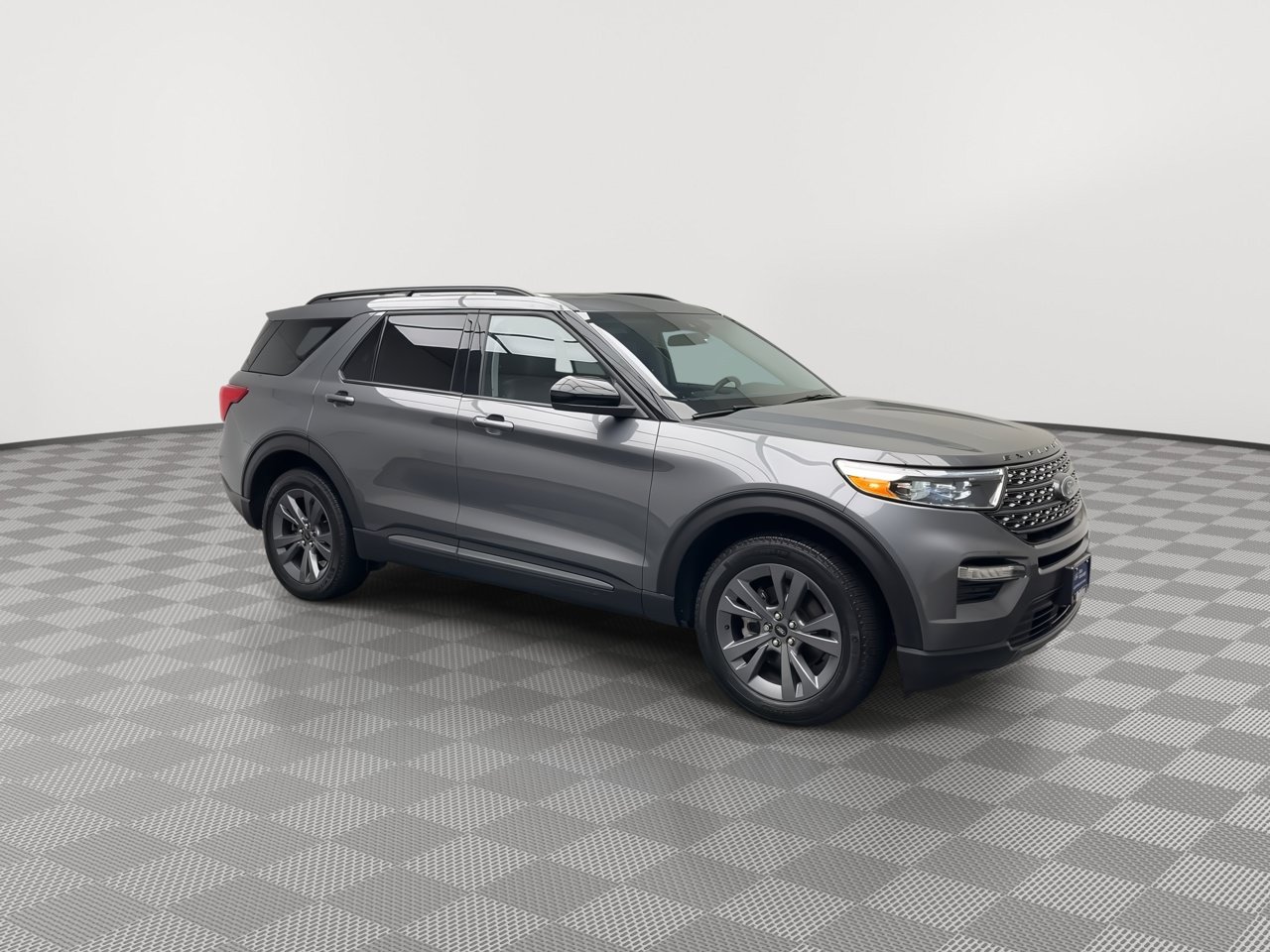 Certified 2023 Ford Explorer XLT w/ XLT Sport Appearance Package AWD/4WD image 45