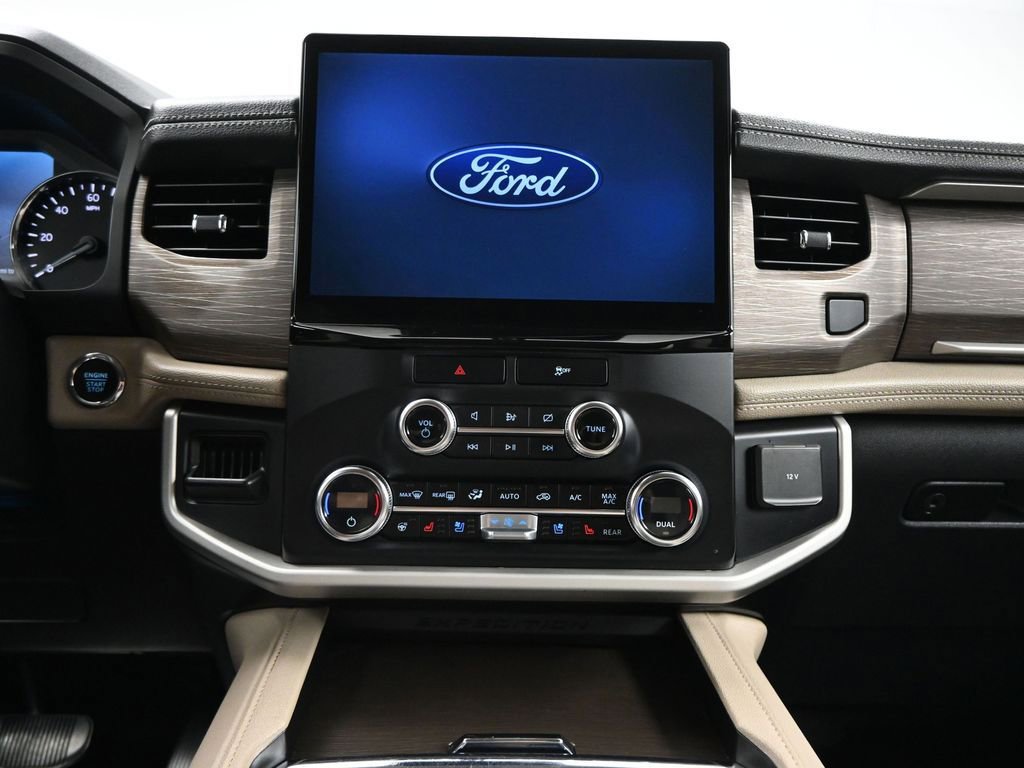 Used 2023 Ford Expedition Max Limited image 8