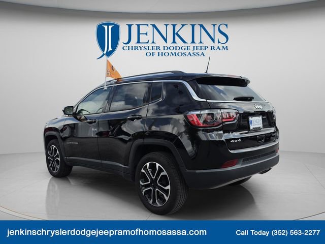 Used 2022 Jeep Compass Limited AWD/4WD image 6