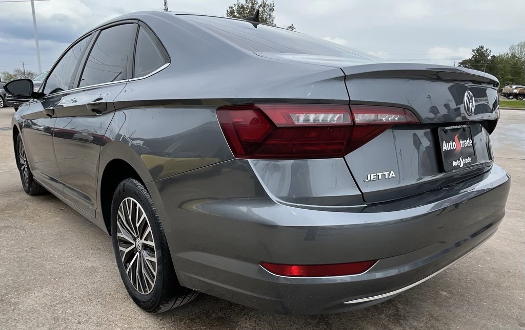 Used 2021 Volkswagen Jetta R-Line image 5