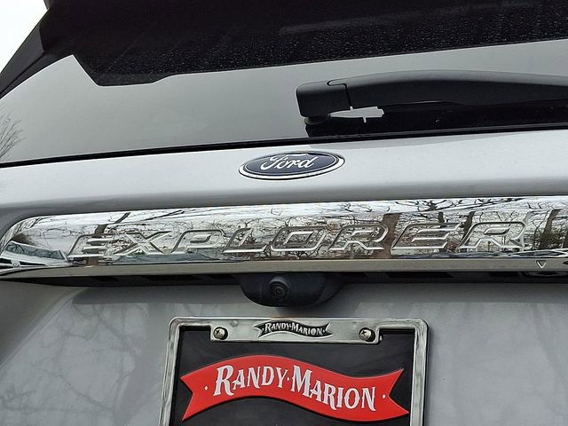 Used 2023 Ford Explorer Limited image 32