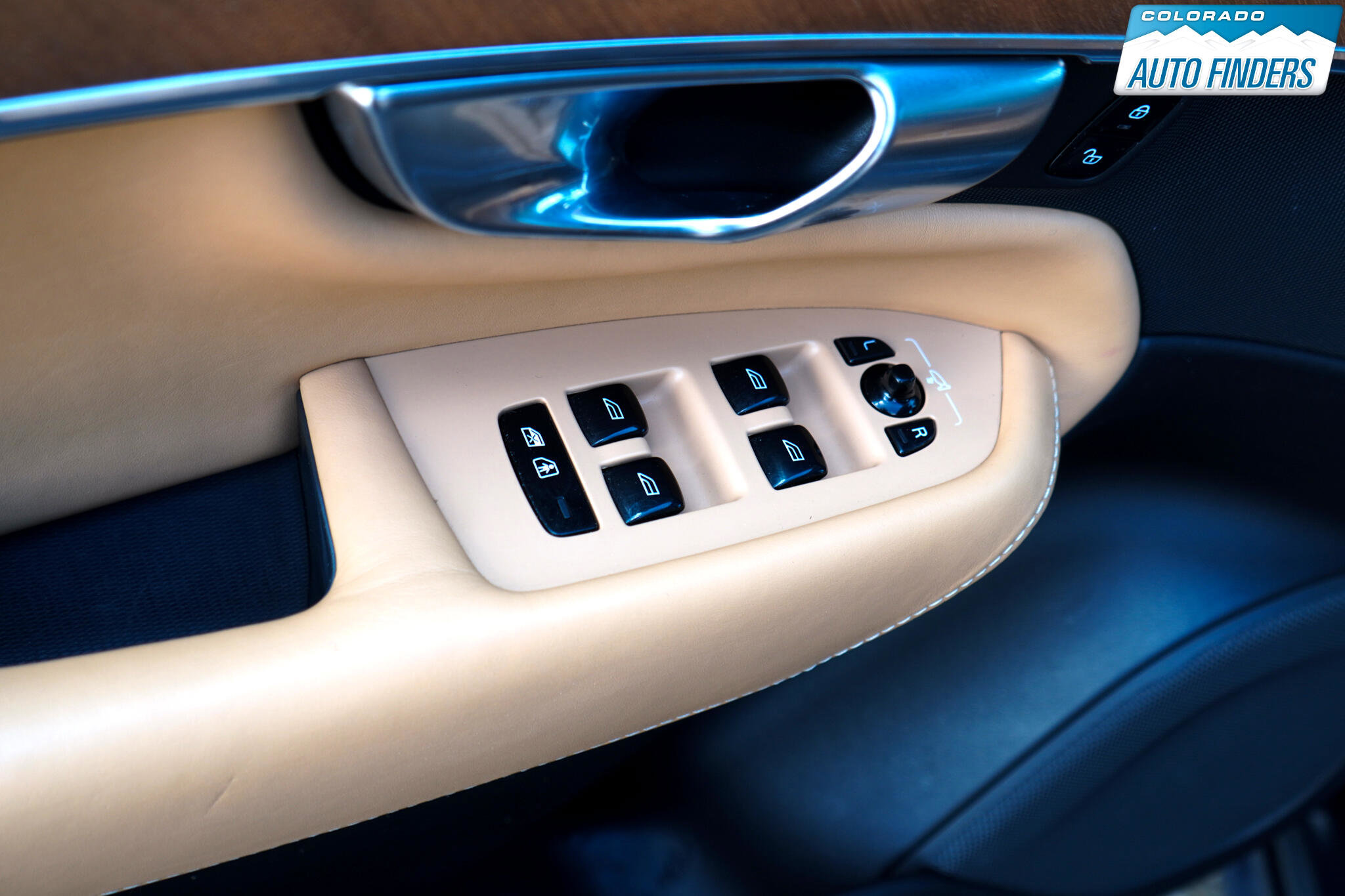 Used 2019 Volvo XC90 T6 Inscription w/ Advanced Package image 11