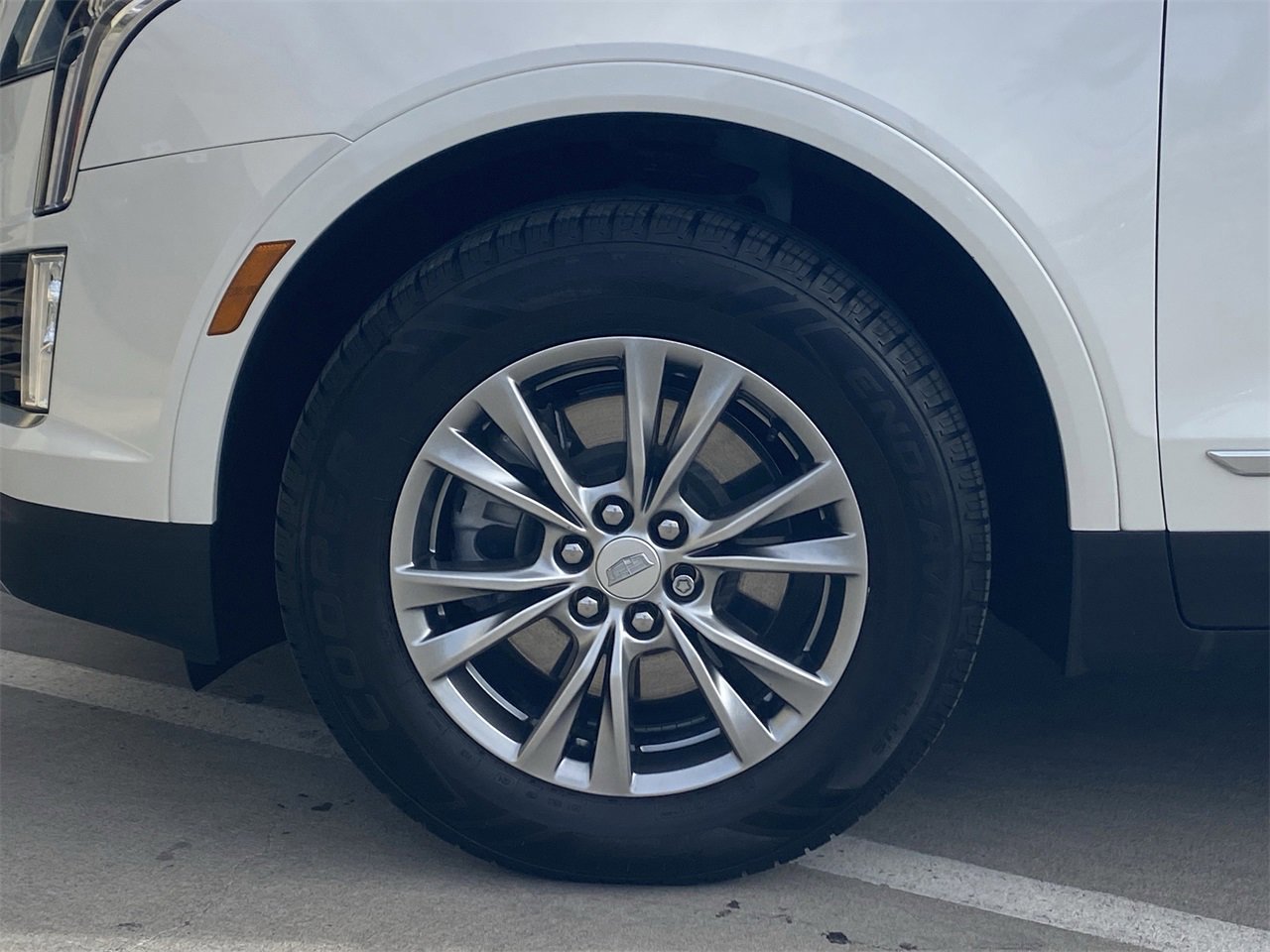 Certified 2022 Cadillac XT5 Premium Luxury w/ LPO, Floor Liner Package image 10