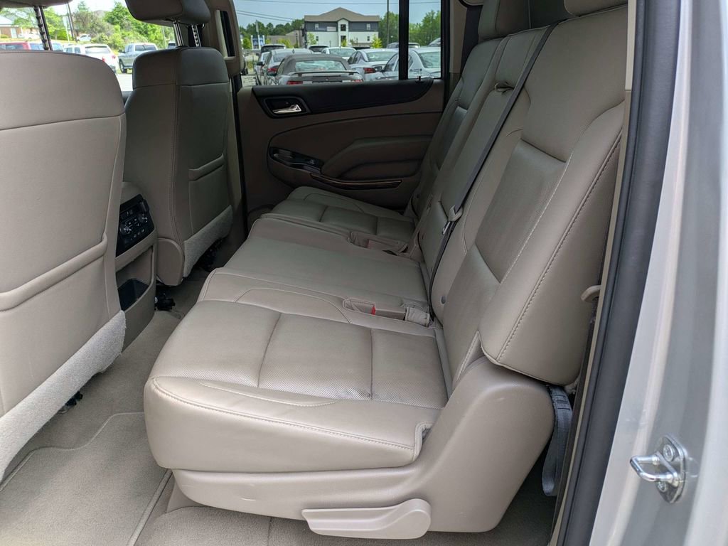 Used 2019 GMC Yukon XL SLT w/ Open Road Package RWD image 12