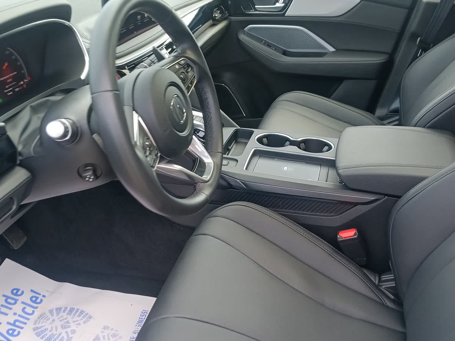Used 2025 Acura MDX SH-AWD image 16