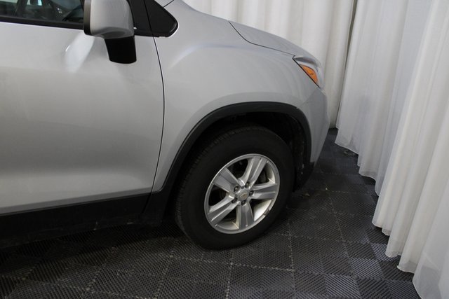 Used 2021 Chevrolet Trax LT image 11