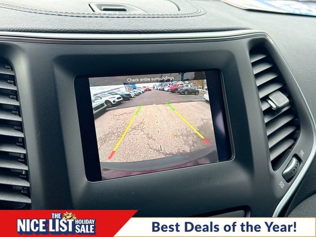 Used 2019 Jeep Cherokee Latitude Plus w/ Comfort/Convenience Group image 13